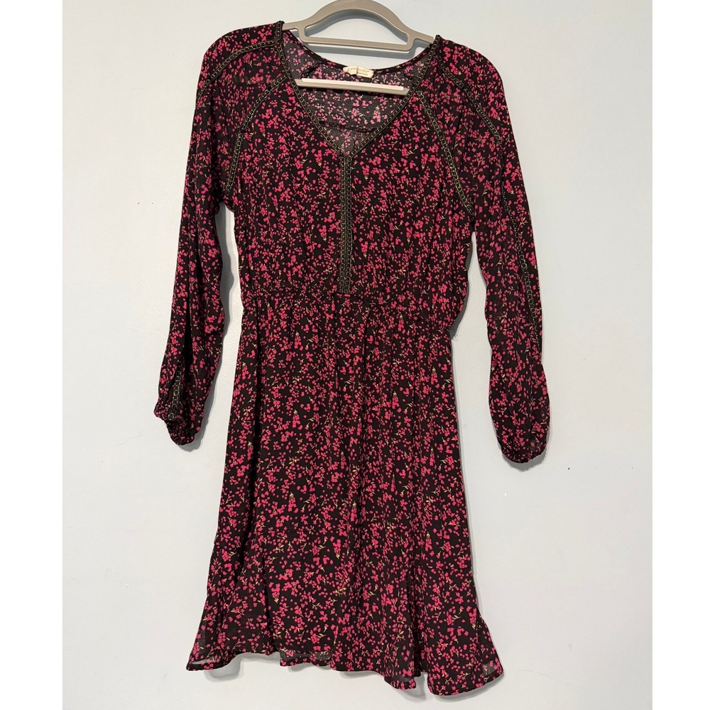 Lovestitch Size M Pink Floral V-Neck Mini Dress Crochet Trim Long Sleeve 2159